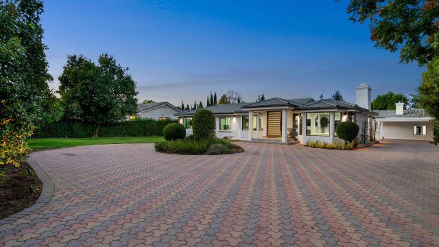 How Much Does a Paver Driveway Cost on the Treasure Coast & South Florida?