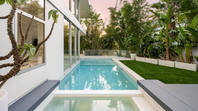 How to Choose the Best Pool Shape