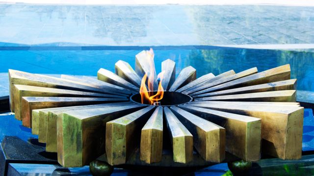 Stunning Fire Features to Enhance Your Outdoor Area